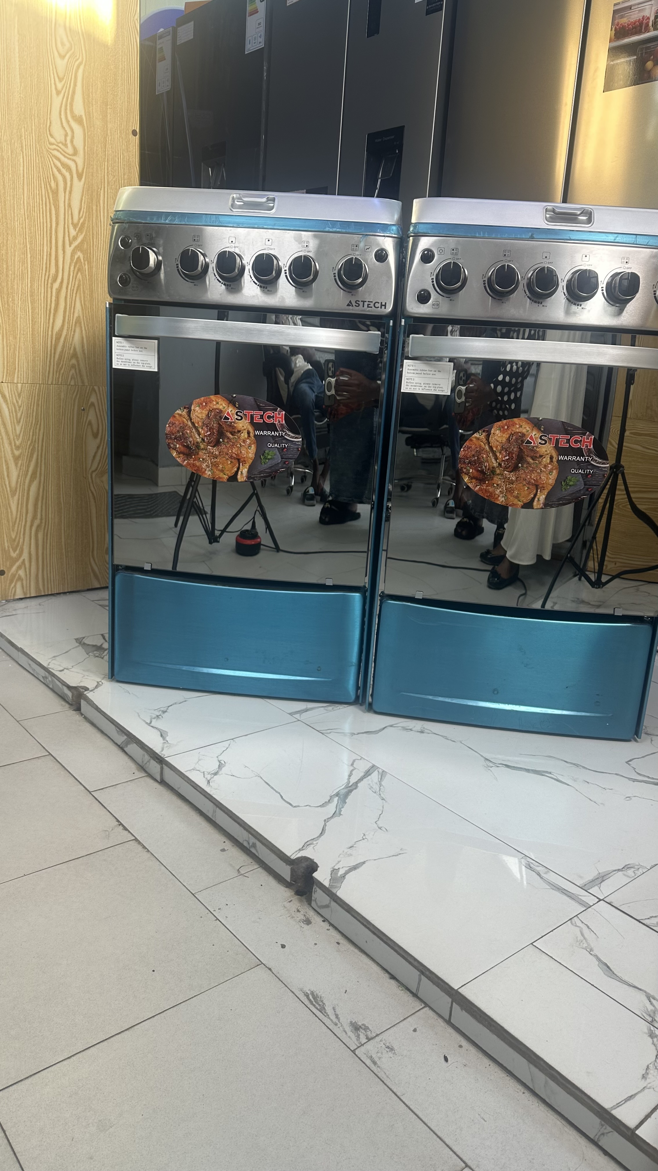 Cuisinière 4 feu 50x50